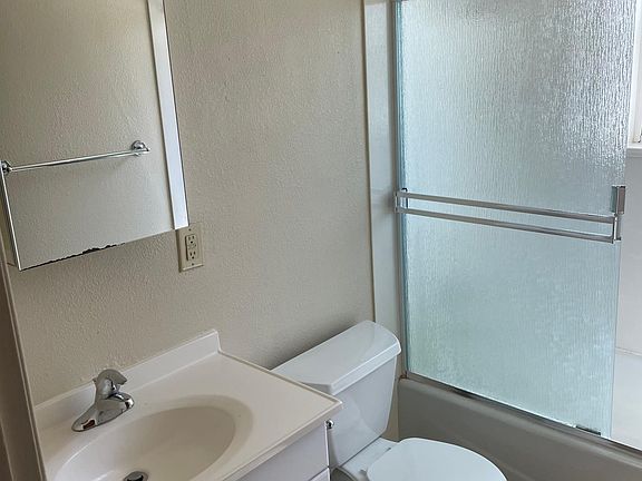 5th image of 684 Garland Ave APT 2