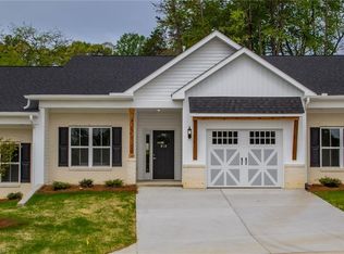 3901 Sudley Poin, Jamestown, NC 27282