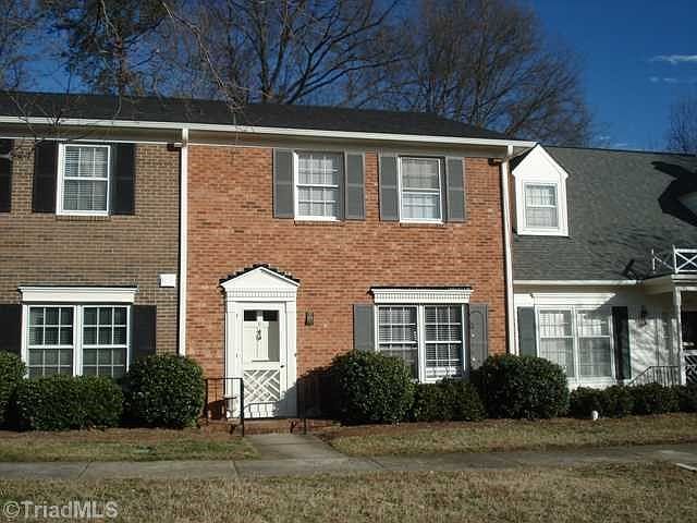 1st image of 39C Fountain Manor Dr