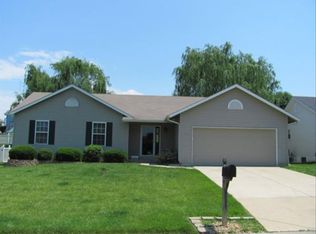 1204 Claycrest Dr, Saint Charles, MO