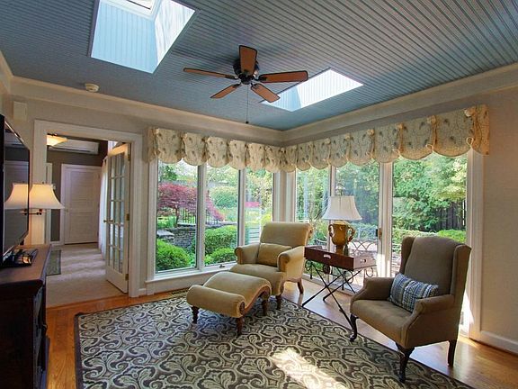 10 Sunroom