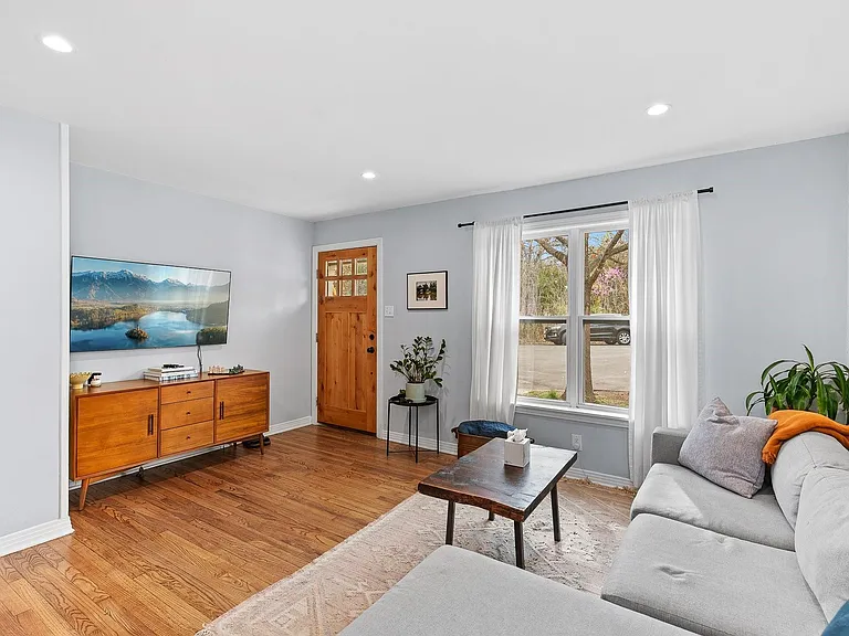 3503 Vineland Dr — Photo 8