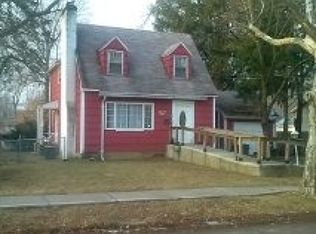 17 Orchard St, Pompton Lakes, NJ 07442