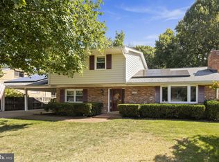8527 Springman St, Alexandria, VA 22309