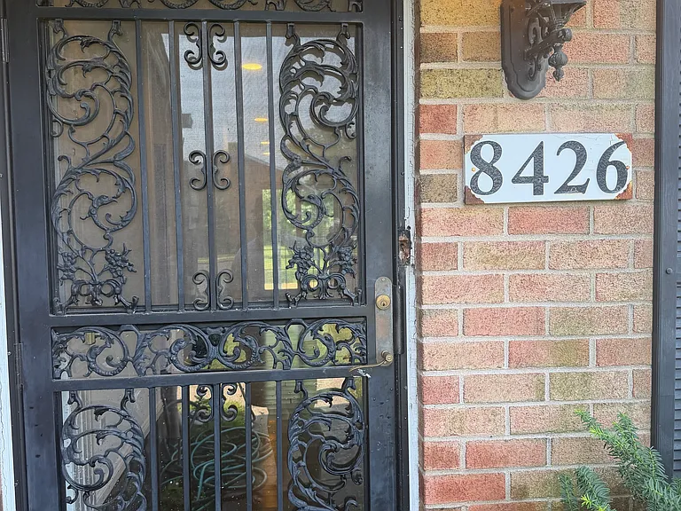 8426 Brunswick Pl — Photo 9