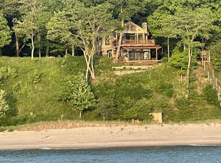 4598 Iler Rd, Stevensville, MI 49127