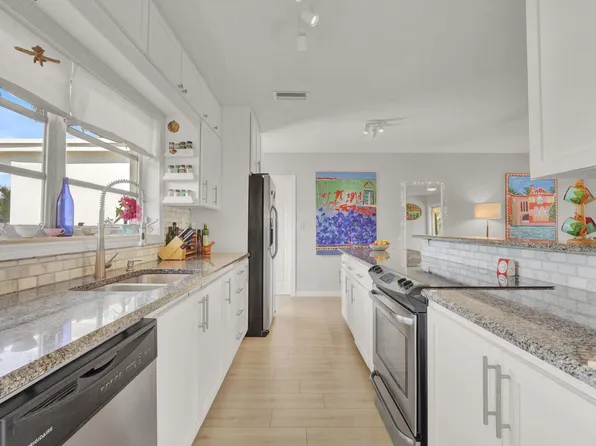 908 Eucalyptus Road, North Palm Beach, FL 33408