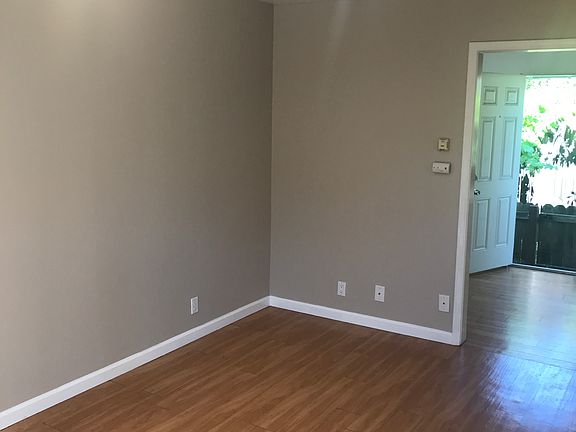 5th image of 620 W Altadena Dr #1/2