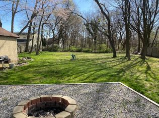 1004 Park Ave Floor 1, Huntington, NY 11743