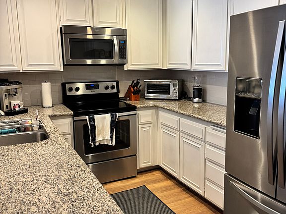 4th image of 5705 Friars Rd Unit 32