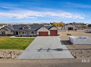 26077 Merlynn Ln, Middleton, ID 83644