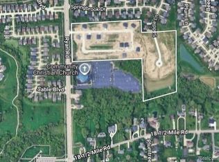 42461 Saddle Ln, Sterling Heights, MI