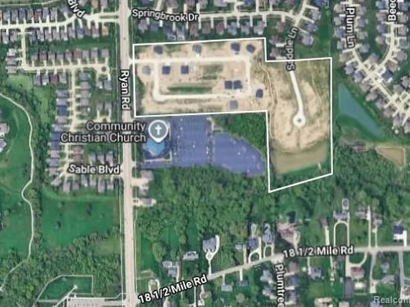 42461 Saddle Ln, Sterling Heights, MI 48314