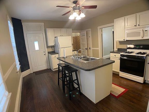 5th image of 2302 W Moss Ave