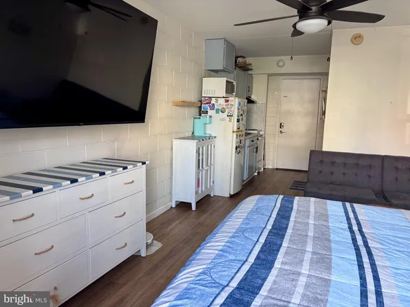 11 62nd St APT 212, Ocean City, MD 21842