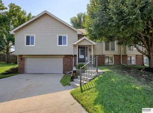 15443 Cuming Cir, Omaha, NE 68154