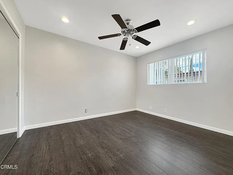 580 N Los Robles Ave #11 — Photo 9