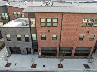 617 SW C St, Bentonville, AR 72712