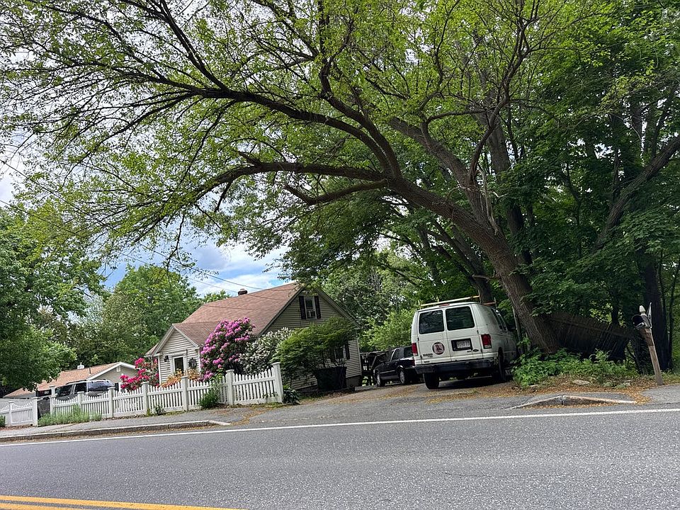 2nd image of 175 Tyngsboro Rd