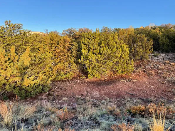 15 Tigua Dr, Sandia Park, NM 87047