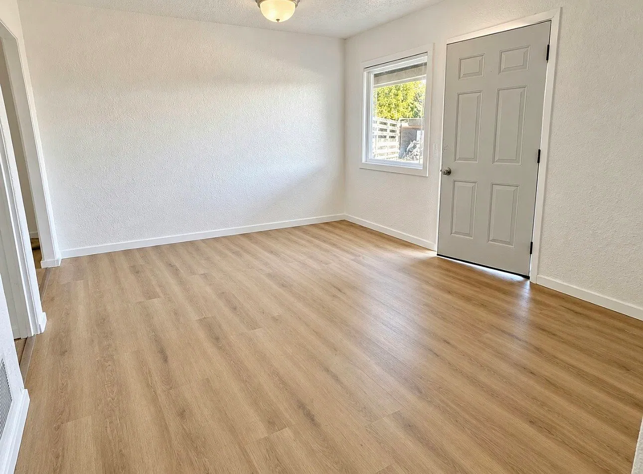618 Basin Street Northwest, Unit F — Photo 4