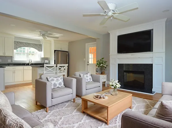 1188 Main St, Walpole, MA 02081