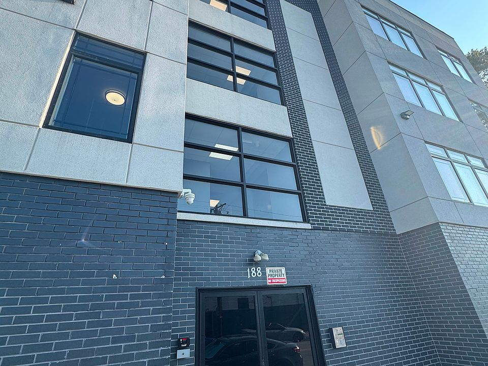 1st image of 188 Lafayette St #317