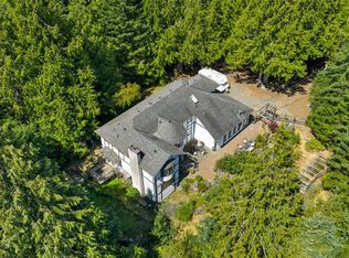 5885 Jupiter Pl, Capital, BC V9Z 1B4