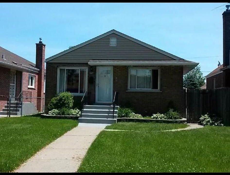 1st image of 11127 S Avenue J