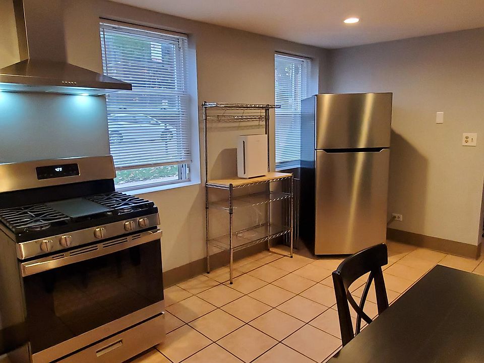 1st image of 3300 W Cuyler Ave #3