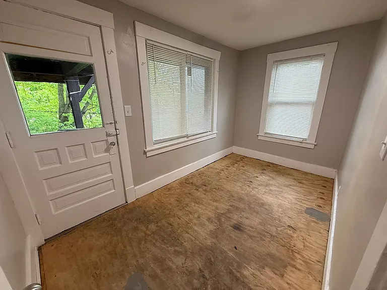 433 Norwood Ave — Photo 18