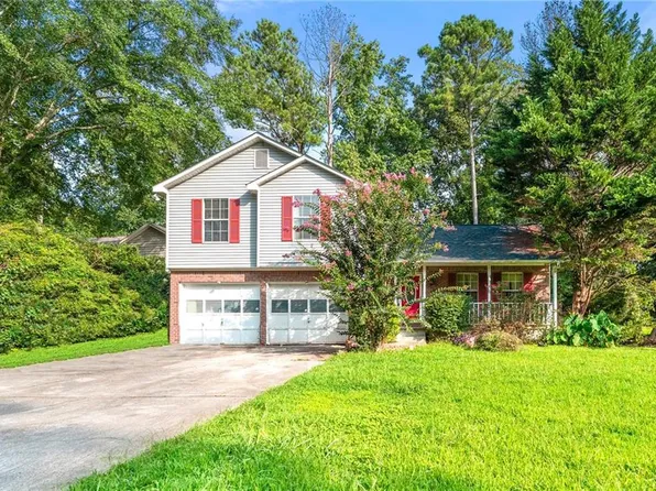 5222 Biffle Rd, Stone Mountain, GA 30088