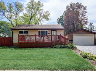 2231 W Cheyenne Rd, Waukegan, IL 60087