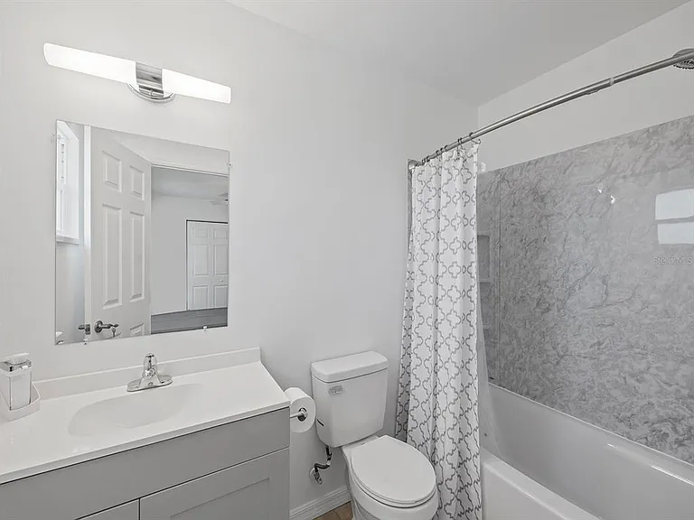 23019 Seneca Ave #A — Photo 15