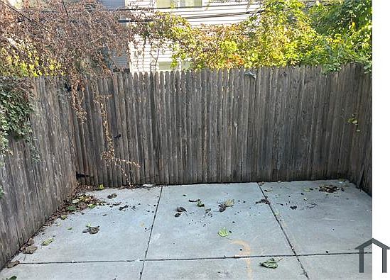 3rd image of 2417 Cecil B Moore Ave Floor 1