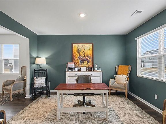 5th image of 384 Condor Ct