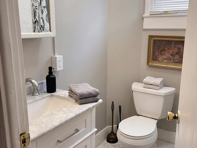 119 N Hamilton St #1 — Photo 1
