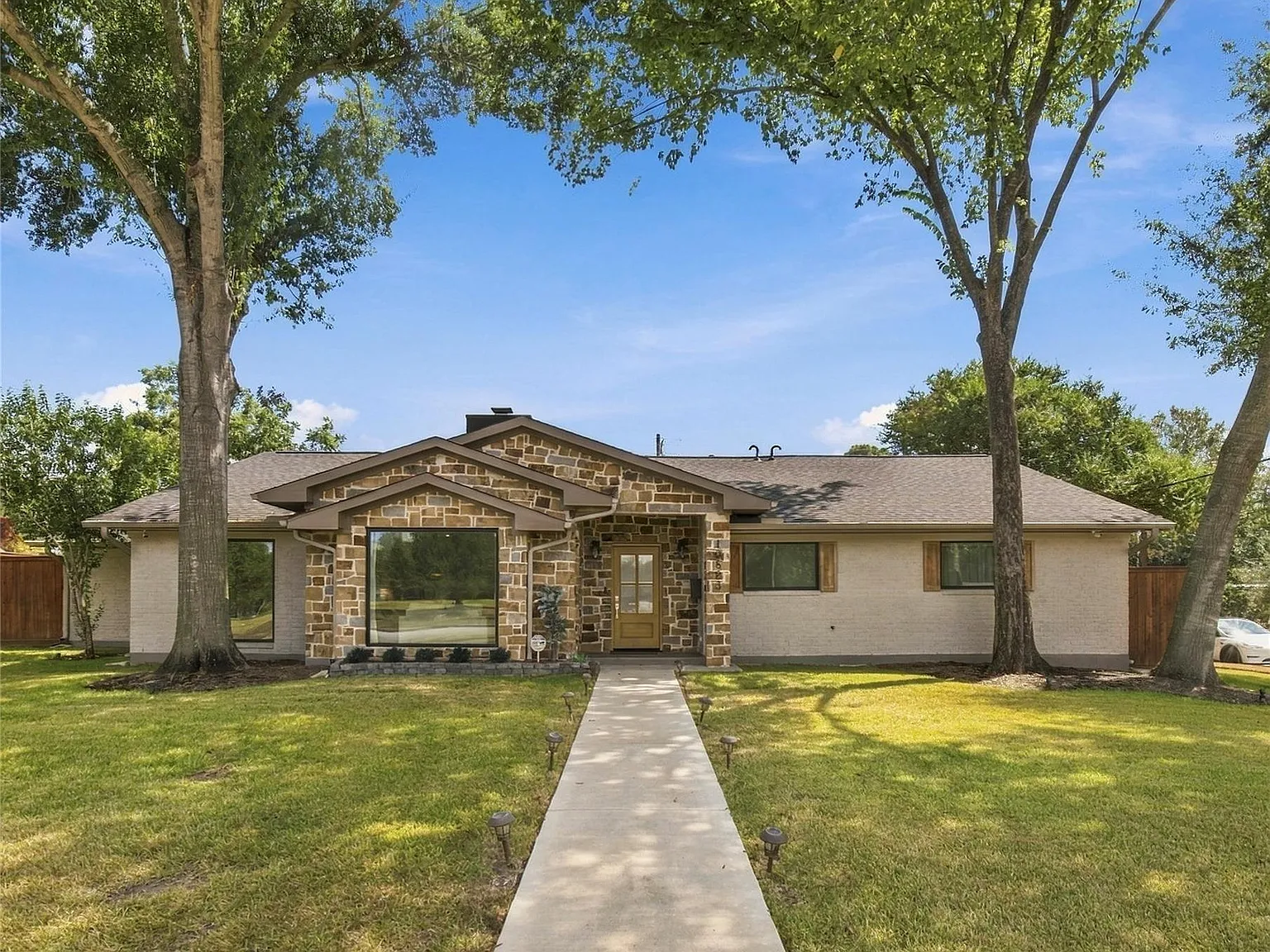 4 bed, 2.0 bath, 2837 sqft, $6,500 — Photo 4