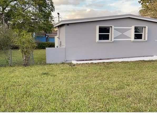 2305 NW 95th St