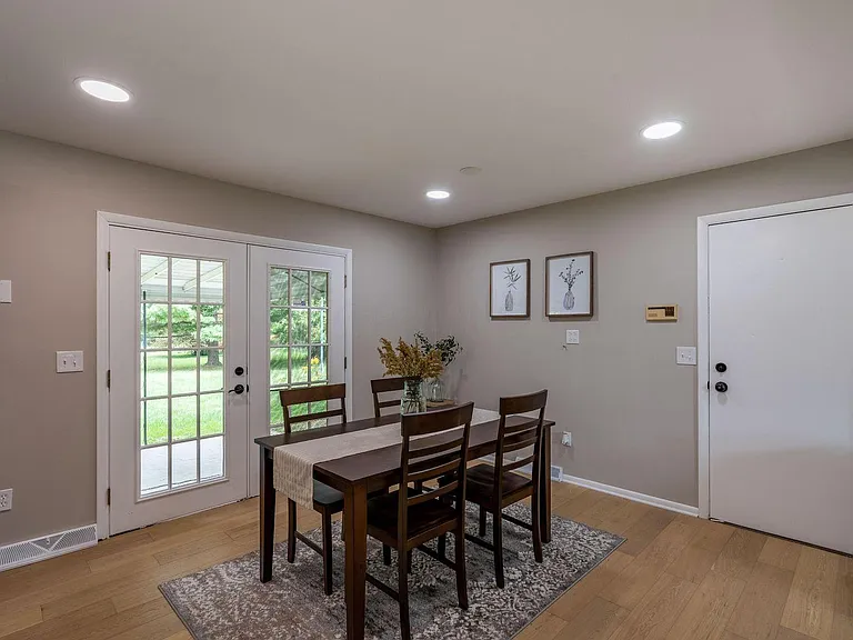 5536 Central College Rd — Photo 5