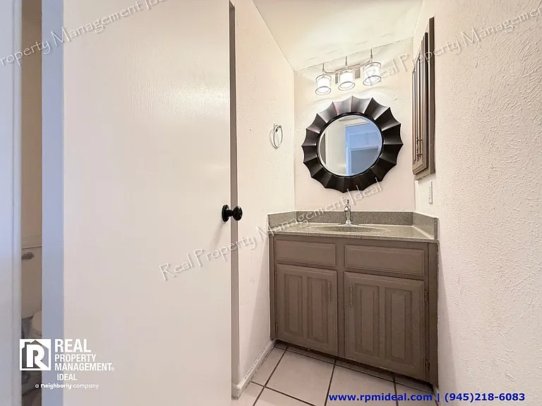 835 Dublin Dr #835C — Photo 12