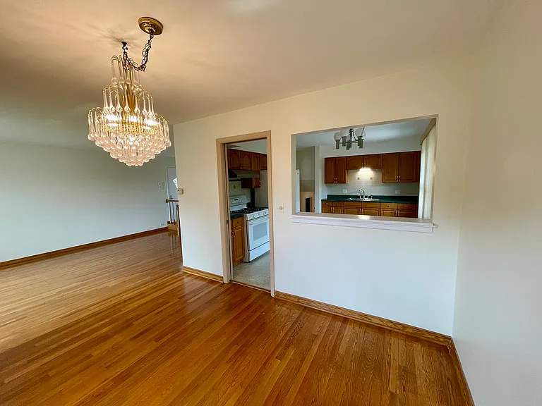 7150 N Crawford Ave — Photo 8