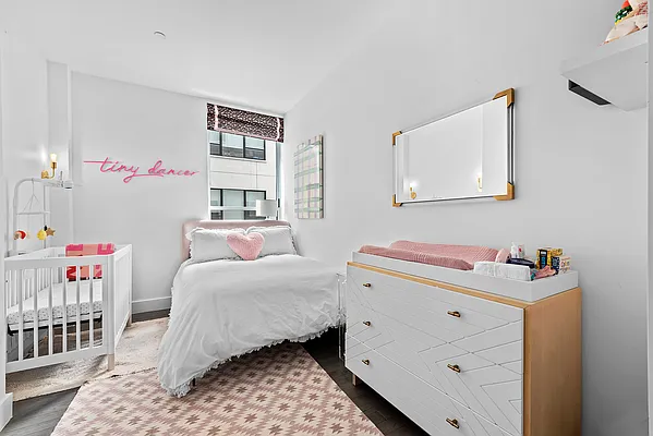 Sold by Compass | media 6