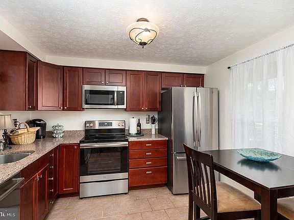 4th image of 6051 Wild Ginger Ct