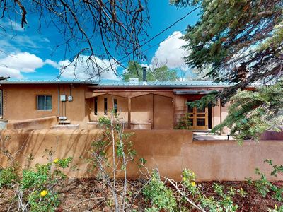 20 & 21 Los Ojitos Rd, Santa Fe, NM, 87506