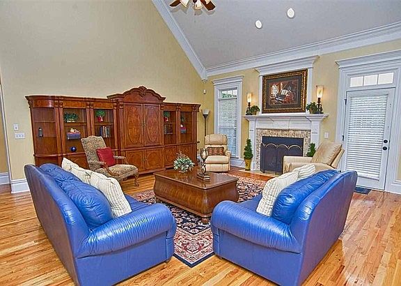 4th image of 236 Dove Hollow Dr