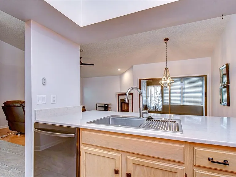 2749 Countryside Blvd #8 — Photo 8
