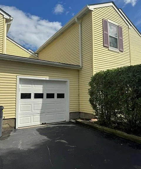 34 Candlestick Ct — Photo 2