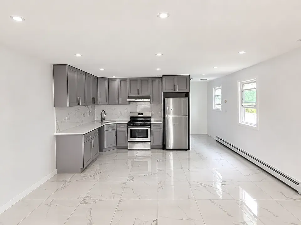 355 Great Kills Rd