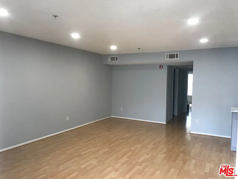 10282 Tujunga Canyon Blvd #103 — Photo 7